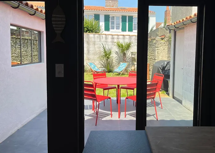 Elegante Maison Familiale Au Coeur Des Remparts De La Citadelle